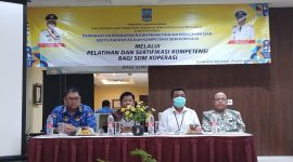 Dinas Koperasi bekerja sama dengan KPP Pratama Serang Timur memberikan pelatihan perpajakan kepada pengurus koperasi. (Istimewa)