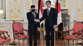 Wakil Presiden (Wapres) Ma'ruf Amin saat foto bersama dengan PM Jepang, Fumio Kishida di Istana Akasaka, Senin, 26 September 2022. keduanya membahas kerjasama Indonesia - Jepang soal ekonomi dan SDM. (Istimewa)