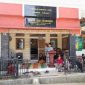 Kepala Desa Cikamunding, Yayan Hendayana saat memberikan sambutan dalam acara doa bersama emak-emak untuk para korban Kanjuruhan Malang. (Istimewa)