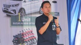Pimpinan Cabang BRI Rangkasbitung, Riki Rinda Sakti saat memberikan sambutan dalam acara pesta rakyat simpedes semester pertama tahun 2022. (Dailyhits/Jalu)