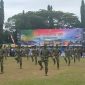 Para prajurit TNI saat berlagak dalam atraksi HUT TNI ke 77 di Alun-alun Rangkasbitung. (Istimewa)