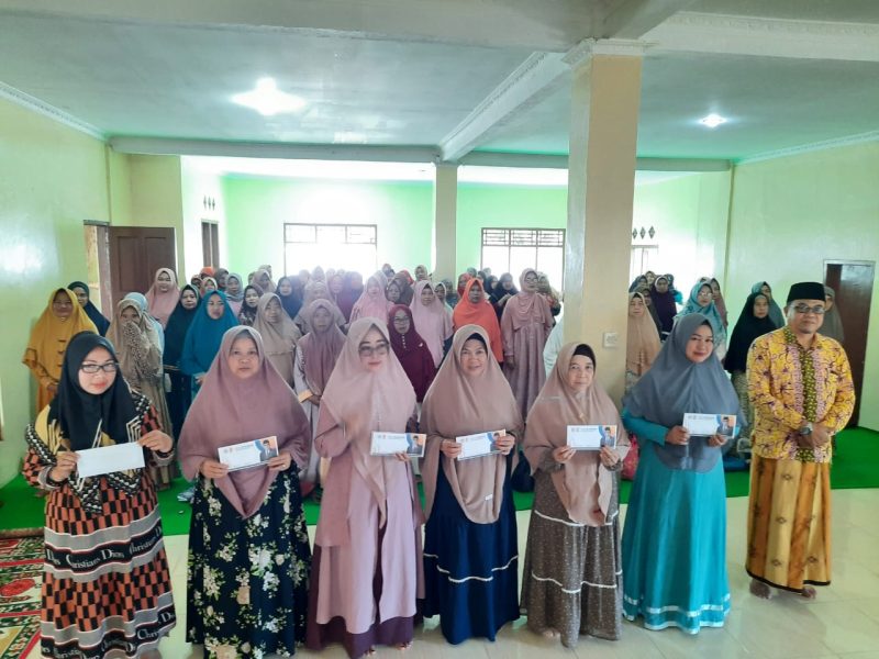 Emak-emak Majelis Taklim di Kecamatan membentuk grup. Namanya Keramat Cibeber. (Istimewa)