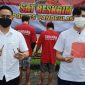Kasatreskrim Polres Pandeglang, AKP Indik Rusmono (kiri) saat ungkap kasus pencurian kendaraan bermotor pelajar di Kecamatan Cimanuk, Kabupaten Pandeglang. (Istimewa)