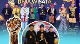 Kepala Dinas Pariwisata Kabupaten Lebak, Imam Rismahayadin saat menerima penghargaan ADWI 2022 Saba Budaya Baduy kategori Daya Tarik Pengunjung. (Dok. Disbudpar)