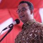 Anies Baswedan dalam sebuah acara. Dari survei SMRC, mantan Gubernur DKI Jakarta ini berpotensi membuat suara PDI Perjuangan melesat di Pilpres 2024. (FOTO Kompas)