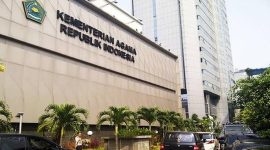 Kantor Kementerian Agama atau Kemenag RI. Kekinian, menteri agama merilis aturan baru di mana bersiul, merayu hingga menatap termasuk kekerasan seksual di satuan pendidikan. (FOTO Republika)