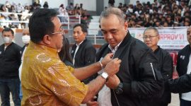 Keakraban Rano Karno - Ahmed Zaki Iskandar berhasil menyedot perhatian publik. Pengamat menilai mereka sosok ideal untuk memimpin Banten. (Istimewa)