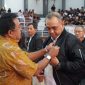Keakraban Rano Karno - Ahmed Zaki Iskandar berhasil menyedot perhatian publik. Pengamat menilai mereka sosok ideal untuk memimpin Banten. (Istimewa)