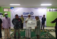 YBM Brilian saat melaunching ATM Beras untuk warga kurang mampu di Masjid Agung Al-Araf. (Istimewa)