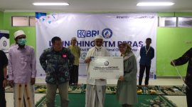 YBM Brilian saat melaunching ATM Beras untuk warga kurang mampu di Masjid Agung Al-Araf. (Istimewa)