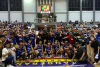 Tim basket Kabupaten Lebak saat foto bersama usai menekuk kota Cilegon. Kemenangan itu menghantarkan mereka ke semifinal. (Istimewa)