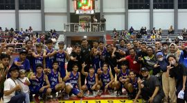 Tim basket Kabupaten Lebak saat foto bersama usai menekuk kota Cilegon. Kemenangan itu menghantarkan mereka ke semifinal. (Istimewa)