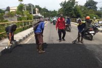 FOTO ILUSTRASI. Perbaikan jalan di sekitar Kota Rangkasbitung (Istimewa)