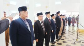 Sepuluh pejabat eselon II kabupaten Lebak saat diambil sumpah. (Dailyhits)