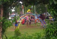 FOTO ILUSTRASI. Sejumlah anak di Nunukan menikmati wahana permainan di ruang terbuka Alun-alun Nunukan. Tahun 2017 kasus kekerasan seksual pada anak di Kabupaten Nunukan masih tinggi. (KOMPAS.com/SUKOCO)