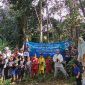 Pemerintah Desa Cikamunding, Kecamatan Cilograng, Kabupaten Lebak melakukan aksi tanam pohon memperingati hari jadi ke 48 tahun. (Istimewa)