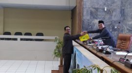 Rapat Paripurna pembahasan inisiatif DPRD Lebak. (Istimewa)