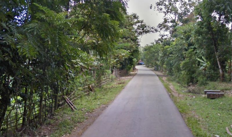 Kondisi ruas jalan Aweh - Cikapek dalam kondisi mulus. Warga bersorak. (FOTO Google Maps)