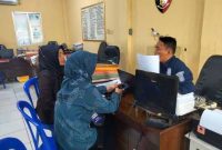 FOTO ILUSTRASI. Warga tengah membuat laporan polisi. (dok. Radar utara)
