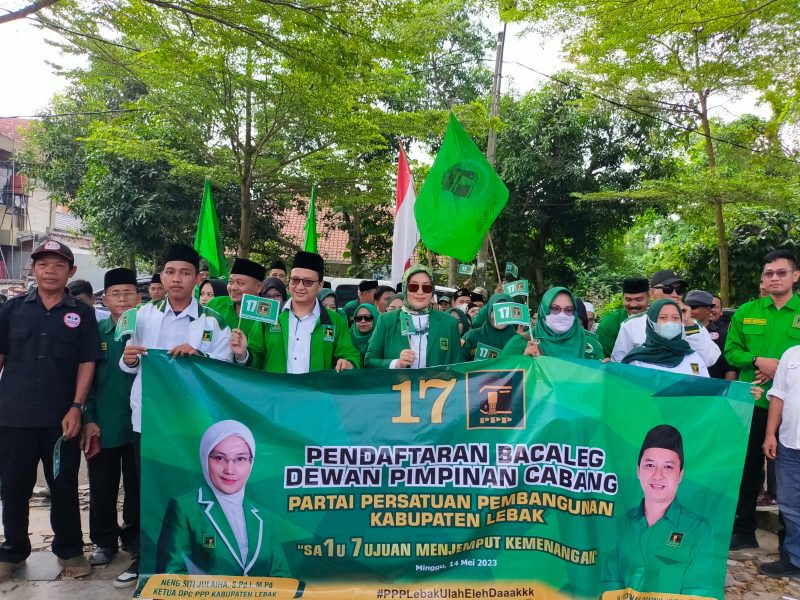 DPC PPP Lebak saat mendaftarkan Bacaleg ke KPU Lebak. (Istimewa)