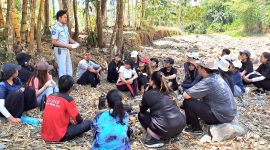 Pegawai Jasa Raharja Banten, Wildan Hidayatullah saat memberikan materi kepada mahasiswa UMN. (Istimewa)
