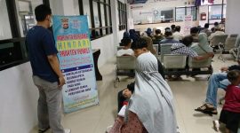 Informasi mengenai imbauan untuk tidak menggunakan calo dalam proses perpanjang pajak maupun balik nama di Samsat Rangkasbitung. (Istimewa)