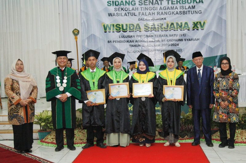 Wisuda STAI Wasilatul Falah. (Istimewa)