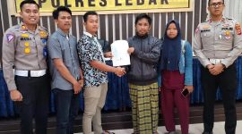 Kasatlantas Polres Lebak, AKP Mulya Sugiharto (kanan) saat Restorative Justice Kecelakaan Lalulintas di Cileles. (istimewa)
