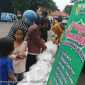 PGMI Banten menggelar bazar sembako murah di Alun - alun Rangkasbitung. (Istimewa)