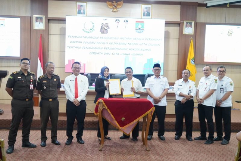 Walikota Cilegon saat menghadiri MoU 33 OPD dengan Kejaksaan Negeri Cilegon upaya pencegahan korupsi. (Istimewa)