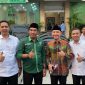 Hasbi Jayabaya (batik) didampingi ketua Tim Pemenangan Nabil Jayabaya (pojok kanan) saat menghadiri UKK di DPP PKB. (Istimewa)