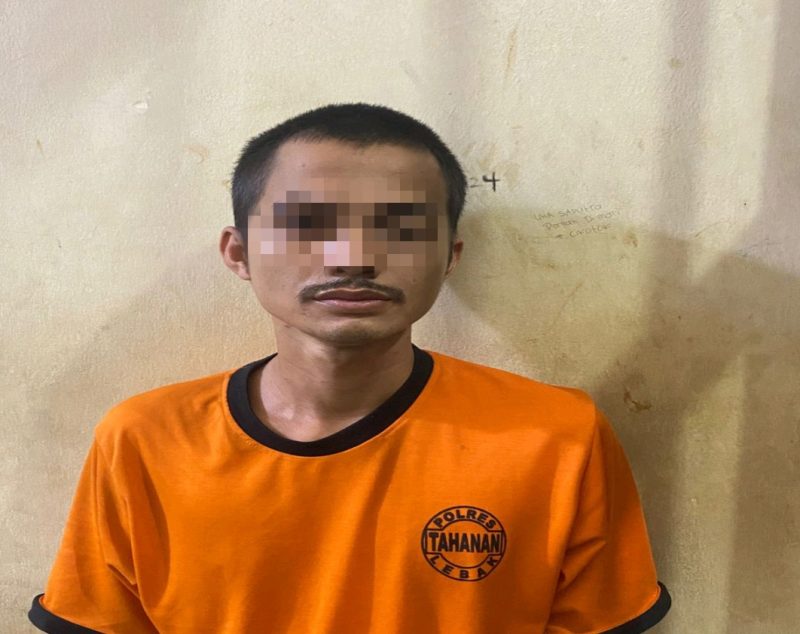 Rifaludin saat diamankan pihak kepolisian. (Istimewa)
