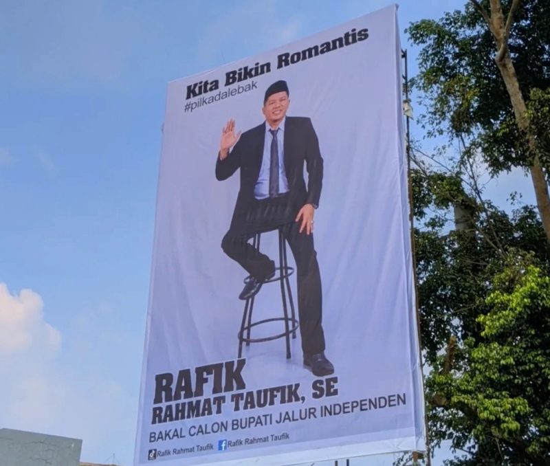 Kepala Desa Bayah Timur, Rafik Rahmat Taufik. (Istimewa)