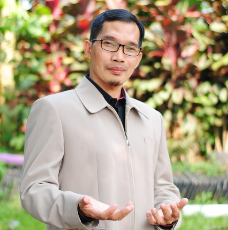 Husen Sutisna (Mahasiswa Program Doktor Manajemen Pendidikan UNJ
Pelatih dan Konsultan Pendidikan)