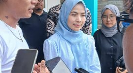 Calon Bupati Serang, Ratu Rachmatu Zakiyah saat berkampanye di Kecamatan Lebak Wangi (DailyHits.id)