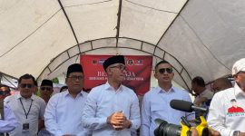 Pasangan calon bupati Lebak, Hasbi Jayabaya - Amir Hamzah bersama dengan Ketua Tim Pemenangan, Nabil Jayabaya (kanan) dalam sebuah acara. (Istimewa)