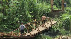 Jembatan gantung Parakanbeusi. (Istimewa)
