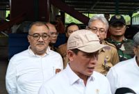 Menteri LH Hanif Faisol Nurofiq, saat berkunjung ke Kota Bandung 
