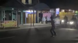 Aksi balap liar saat dibubarkan warga. (FOTO Tangkap Layar Video)