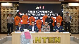 Polda Banten saat gelar kasus perusakan di PT Lotte. (Foto. Engkos Kosasih)