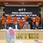 Polda Banten saat gelar kasus perusakan di PT Lotte. (Foto. Engkos Kosasih)