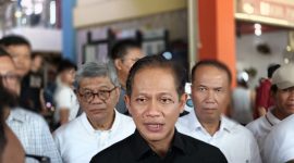 Kepala Badan Pengendalian Lingkungan Hidup Hanif Faisol Nurofiq saat memberikan  keterangan pers (*/DailyHits).