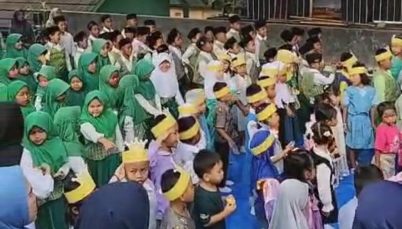 Puluhan pelajar Yayasan Qolbun Salim saat mengikuti MPLS. (Istimewa)