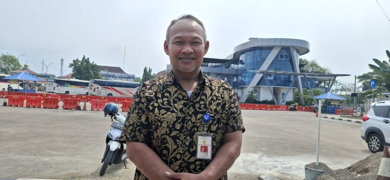 Ketua pengawasan satuan pelayaan (wasapel), waluyo diyanto, usai memberikan keterangan kepada pers,(foto :Dirhat/Dailyhits).