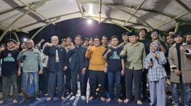 Peserta Dan Pemateri Diskusi Kemah Kebangsaan ke-1 Privinsi Banten, sabtu malam (23/8) Di kapung 165 (foto : Dir/Dailyhits). 