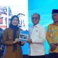 peluncurkan Buku Rencana Tenaga Kerja (RTK) Makro Di Kabupaten Serang Tahun 2024–2029. Selasa (26/8) foto (istimewa/Dailyhits).

