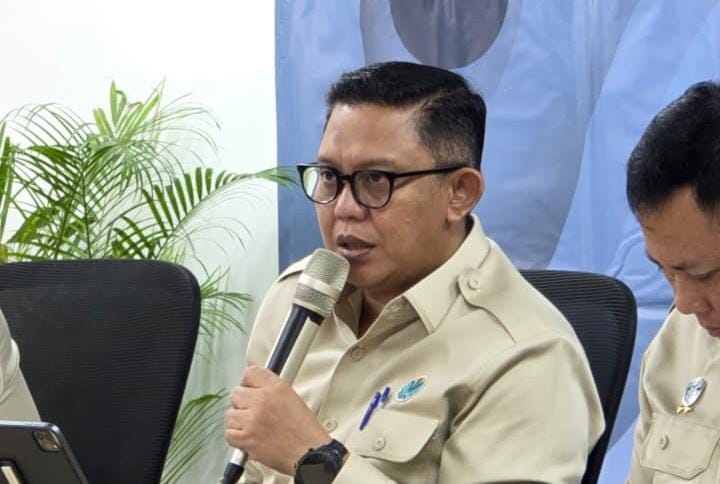 Kementrian Lingkungan Hidup (KLH), Badan Pengendalian Lingkungan Hidup (BPLH) Hanif Fasiol Nurofiq, Saat memberikan keterangan kepada Pers.