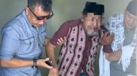 Suherman saat diamankan Tim tabur Kejati Banten dan Kejari Lebak. (Istimewa)