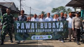 Kepala desa dan tokoh adat Citorek saat melakukan pawai budaya seren taun Kasepuhan Citorek. (Istimewa)