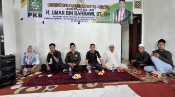 Anggota DPRD Banten Fraksi PKB, H.Umar Bim Barmawi, Serap aspirasi masyarakat Desa Sukamaju kecamatan kibin, Jumat (24/10) Foto : (Dir/Dailyhits)
